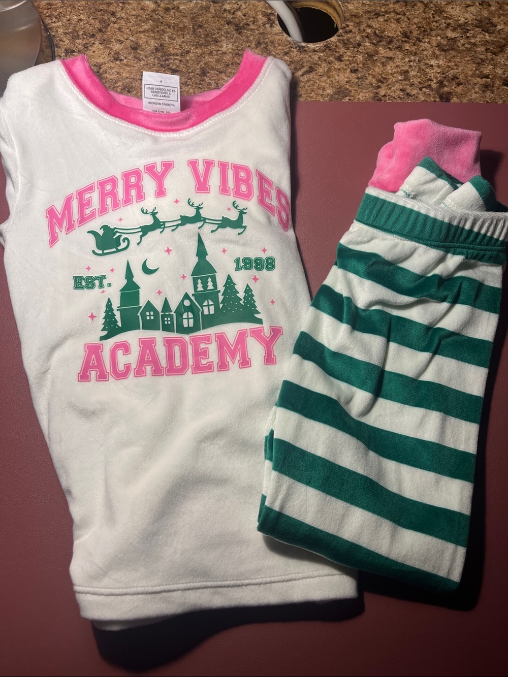 wonder nation White, Pink & Green "Merry Vibes Academy" Holiday Pajama Set
